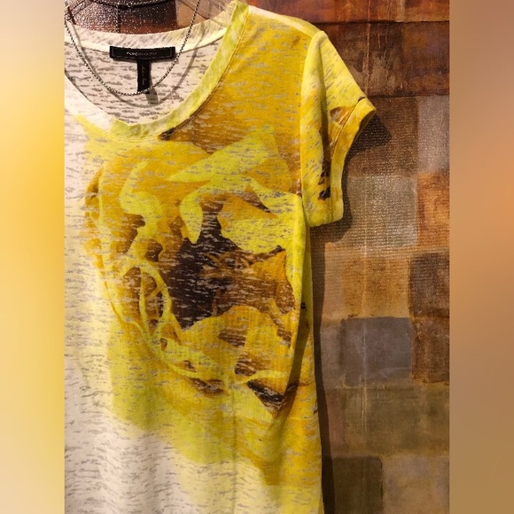 BCBG MAXAZRIA SS White & Yellow TShirt Top MINT - Picture 4 of 5
